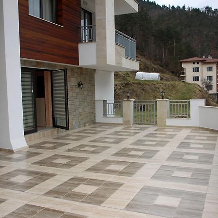 Hotel Kichika Rudozem Bagian luar foto