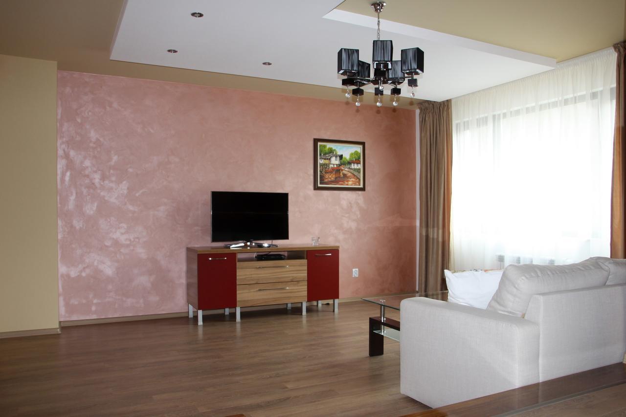 Hotel Kichika Rudozem Bagian luar foto